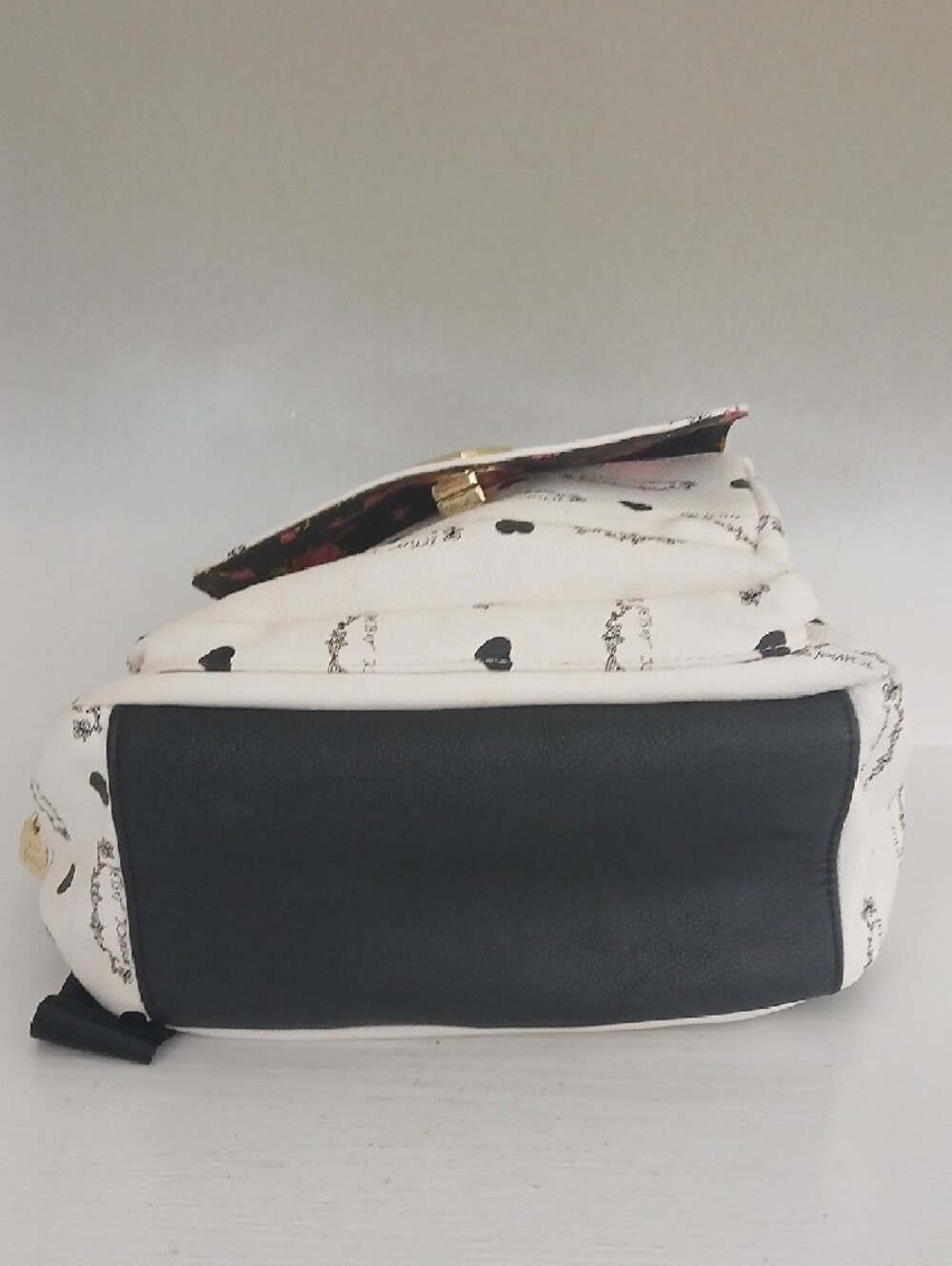 Betsey Johnson White Mini Backpack with Black Heart Print - Picture 6 of 8